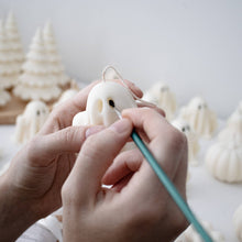 Load image into Gallery viewer, Ghost Candles, Halloween Spooky Candle, Autumn Decor