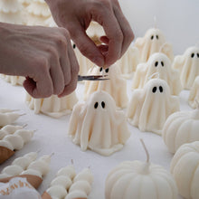 Load image into Gallery viewer, Ghost Candles, Halloween Spooky Candle, Autumn Decor